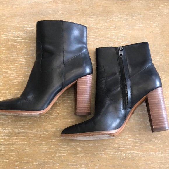 Madewell Shoes - Madewell Hynde black bootie